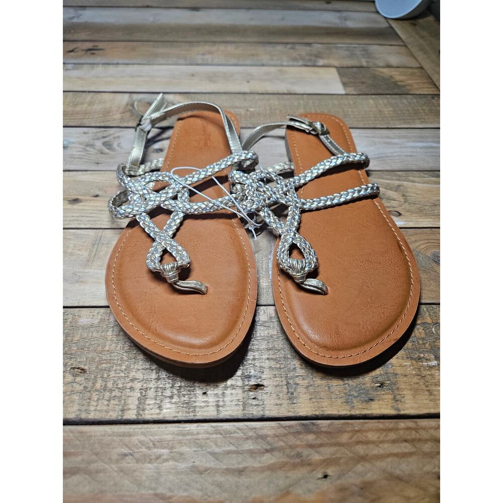 Universal Threads Strappy Sandals 10W